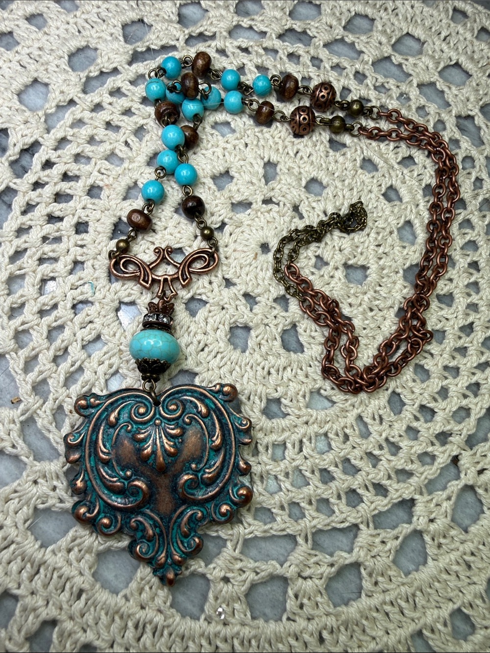 Vintage-Inspired Turquoise and Copper Heart Pendant Necklace